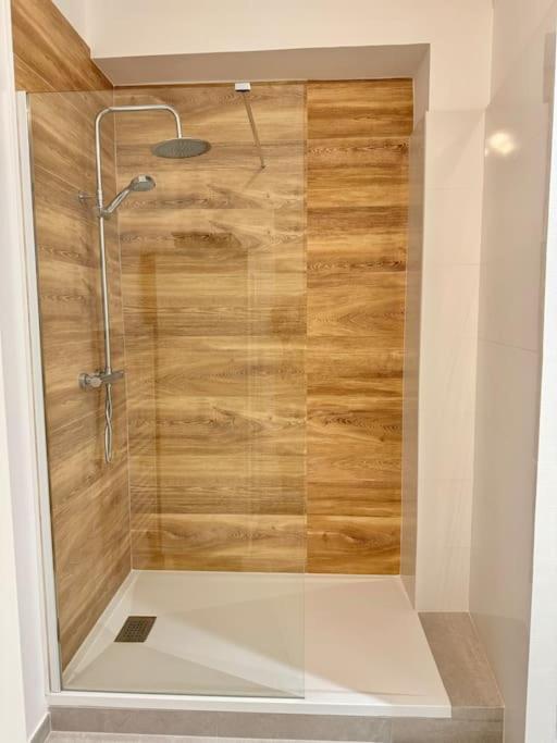 Apartamento L'Orchidee - Netflix - Wi-Fi - Proche Centre Troyes Exterior foto