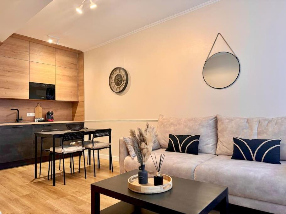 Apartamento L'Orchidee - Netflix - Wi-Fi - Proche Centre Troyes Exterior foto